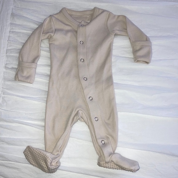 gender neutral newborn sleepers
